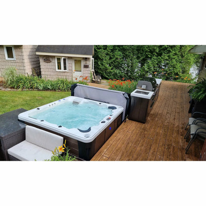 CANADIAN SPA COMPANY Erie AI Hot Tub | 6-Person 46-Jet